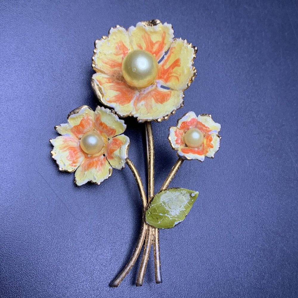 Enamel Faux Pearl Flower Brooch Pin Yellow Orange Gold Tone Floral Vintage